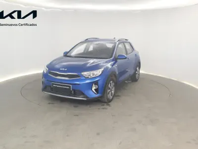 Usado Kia Stonic 100 CV (73 kW) 2025 Azul sporty SUV