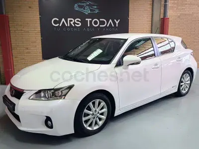 Usado Lexus CT200h Executive Line 136 CV (100 kW) 2013 Blanco Berlina