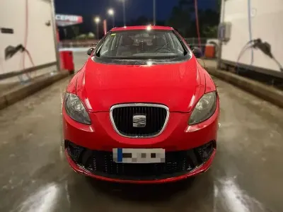 Usado Seat Altea Stylance 170 CV (125 kW) 2007 Rojo Monovolumen