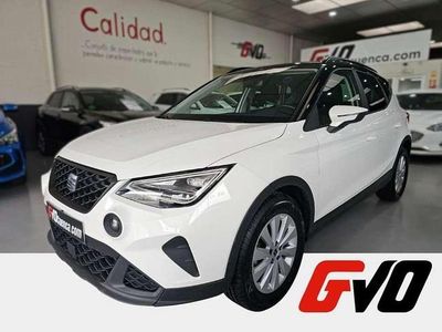 Usado Seat Arona Style Plus 110 CV (80 kW) 2021 Blanco SUV