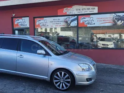 Usado Toyota Avensis