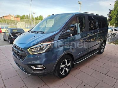 Usado Ford Tourneo Active 185 CV (136 kW) 2021 Gris / plata Monovolumen
