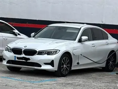Używany BMW 330e