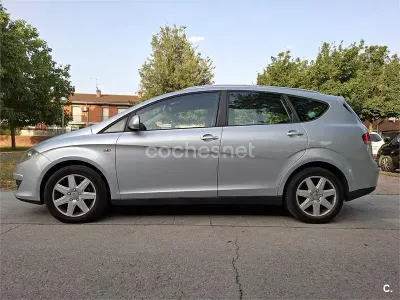 Usado Seat Altea XL 105 CV (77 kW) 2007 Gris / plata Monovolumen