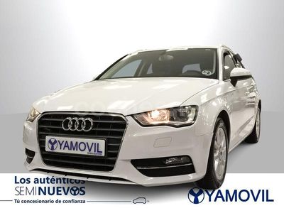 Blanco Usado 2013 Audi A3 Attraction Berlina | 13.950 € (Precio justo)