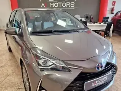 Käytetty Toyota Yaris Active 61 HP (44 kW) 2018 Otro