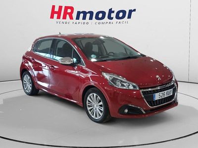 Usado Peugeot 208 Allure 111 CV (81 kW) 2017 Rojo Utilitario