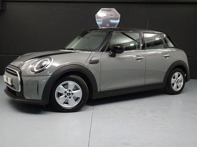 Usado Mini ONE 102 CV (75 kW) 2021 Gris claro Utilitario