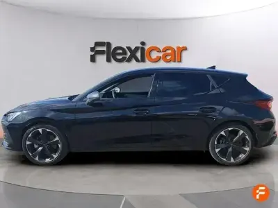 Usado Cupra Leon 190 CV (139 kW) 2023 Negro Berlina