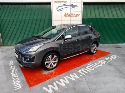 Usado Peugeot 3008 Crossway 120 CV (88 kW) 2015 Gris / plata Familiar