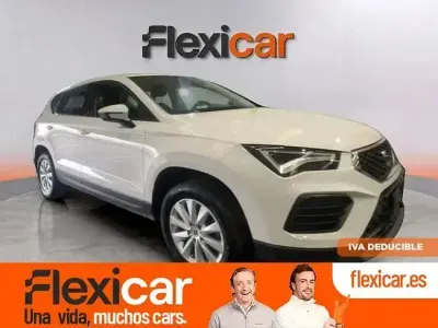 Begagnad Seat Ateca Reference 110 HK (80 kW) 2023 Vit SUV