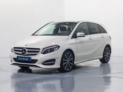Usado Mercedes B180 109 CV (80 kW) 2017 Blanco Utilitario