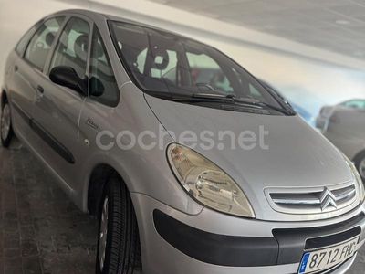 Gris / plata Usado 2006 Citroën Xsara Picasso Monovolumen | 5500 € (Caro)
