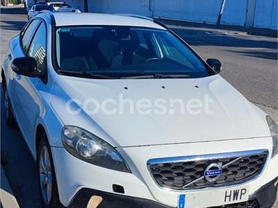 Blanco Usado 2014 Volvo V40 CC Momentum Familiar | 5600 € (Un poco caro)