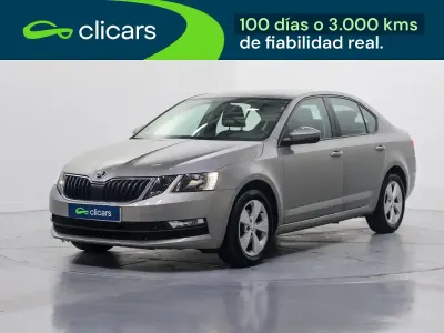 Usado Skoda Octavia Ambition 115 CV (84 kW) 2019 Gris Berlina