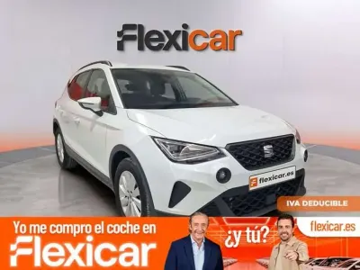 Usado Seat Arona Style 110 CV (80 kW) 2024 Blanco SUV