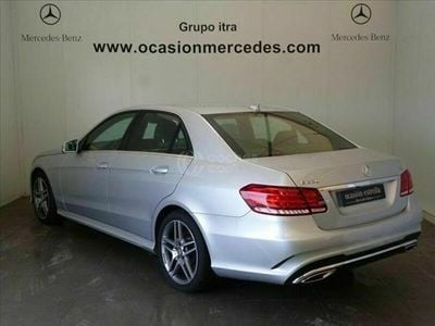 Usado Mercedes E220 Avantgarde 170 CV (125 kW) 2014 Plateado Berlina