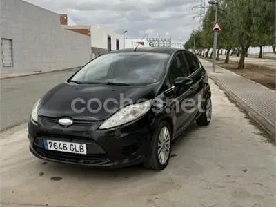 Usado Ford Fiesta Titanium 90 CV (66 kW) 2009 Negro Berlina