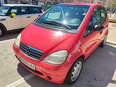 Usado Mercedes A140 Avantgarde 82 CV (60 kW) 2002 Rojo Monovolumen