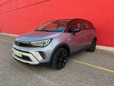 Usado Opel Crossland GS Line 110 CV (80 kW) 2021 Gris SUV