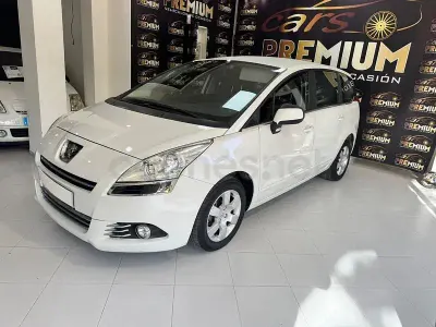 Usado Peugeot 5008 110 HP (80 kW) 2010 Branco Monovolume