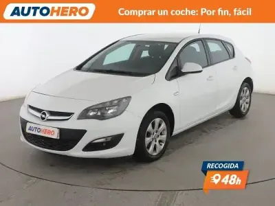 Begagnad Opel Astra Selective 110 HK (80 kW) 2015 Vit Sedan