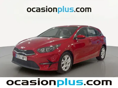Usado Kia Ceed 120 CV (88 kW) 2024 Rojo Utilitario