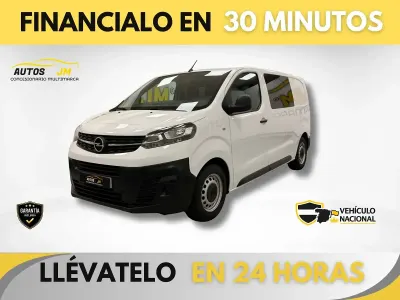 Usado Opel Vivaro-e Combi 102 CV (75 kW) 2021 Blanco Monovolumen