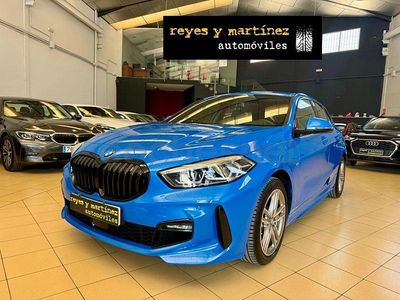Usado BMW 118 Shadowline 150 CV (110 kW) 2021 Azul Utilitario