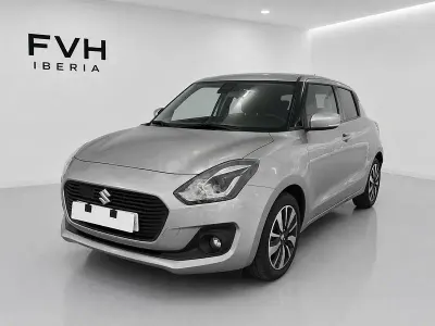 Usado Suzuki Swift GLX 90 CV (66 kW) 2018 Gris / plata Utilitario