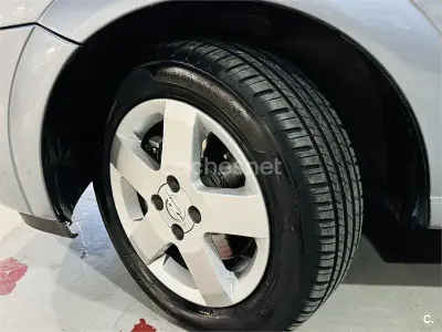 Usado Opel Meriva Cosmo 125 CV (91 kW) 2004 Azul Monovolumen