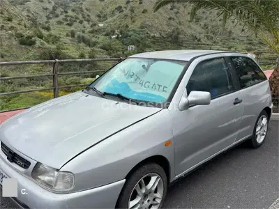 Usado Seat Ibiza 75 CV (55 kW) 1996 Gris / plata Utilitario
