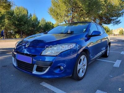 Usado Renault Mégane Dynamique 130 CV (95 kW) 2009 Azul Berlina