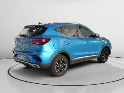 Begagnad MG ZS Luxury 106 HK (77 kW) 2023 Blå SUV