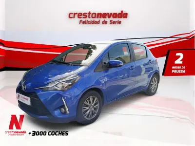 Käytetty Toyota Yaris Active 69 HP (50 kW) 2019 Sininen Sedan