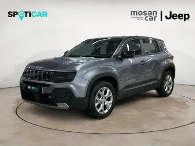 Begagnad Jeep Avenger Altitude 101 HK (74 kW) 2024 Svart SUV