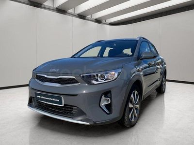 Usado Kia Stonic 100 HP (73 kW) 2022 Cinzento SUV