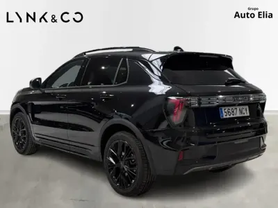 Begagnad Lynk & Co 01 279 HK (205 kW) 2025 Svart SUV