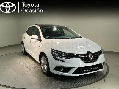 Begagnad Renault Mégane Zen 130 HK (95 kW) 2018 Vit Sedan