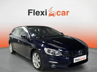 Usado Volvo V60 Momentum 150 CV (110 kW) 2017 Azul Familiar