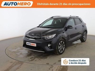 Usado Kia Stonic 120 CV (88 kW) 2019 Gris SUV