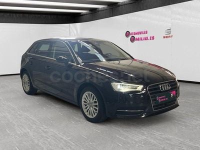 Usado Audi A3 Advanced 110 CV (80 kW) 2015 Negro Berlina