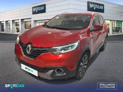 Usado Renault Kadjar Zen 140 CV (102 kW) 2018 Rojo SUV