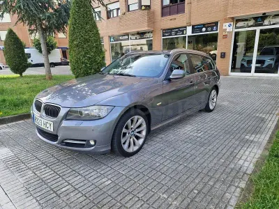 Usado BMW 318 143 CV (105 kW) 2011 Gris / plata Familiar