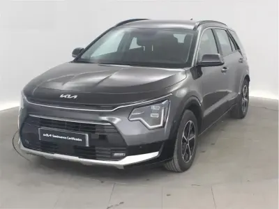 Usado Kia Niro 129 CV (94 kW) 2025 Gris SUV