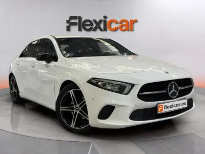Usado Mercedes A180 116 CV (85 kW) 2019 Blanco Berlina
