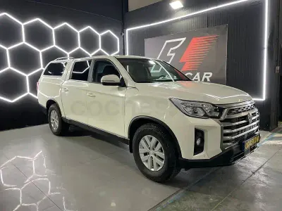 Usado SsangYong Musso 202 CV (148 kW) 2023 Blanco Pickup/Camioneta