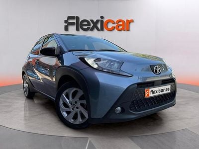 Begagnad Toyota Aygo X 72 HK (52 kW) 2024 Grå SUV