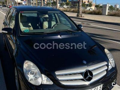 Negro Usado 2008 Mercedes R280 Monovolumen | 8300 €