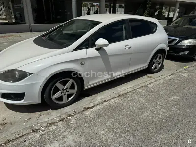 Usado Seat Leon Reference 125 CV (91 kW) 2010 Blanco Utilitario